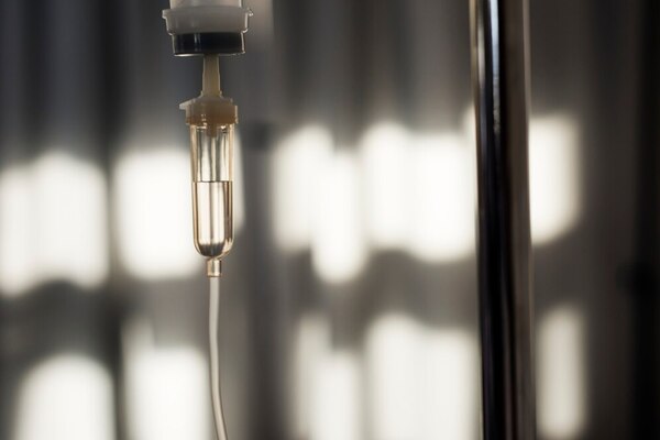Cómo funciona una infusión intravenosa de células madre